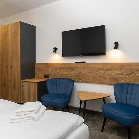 Rzemieslnik Otel 3*